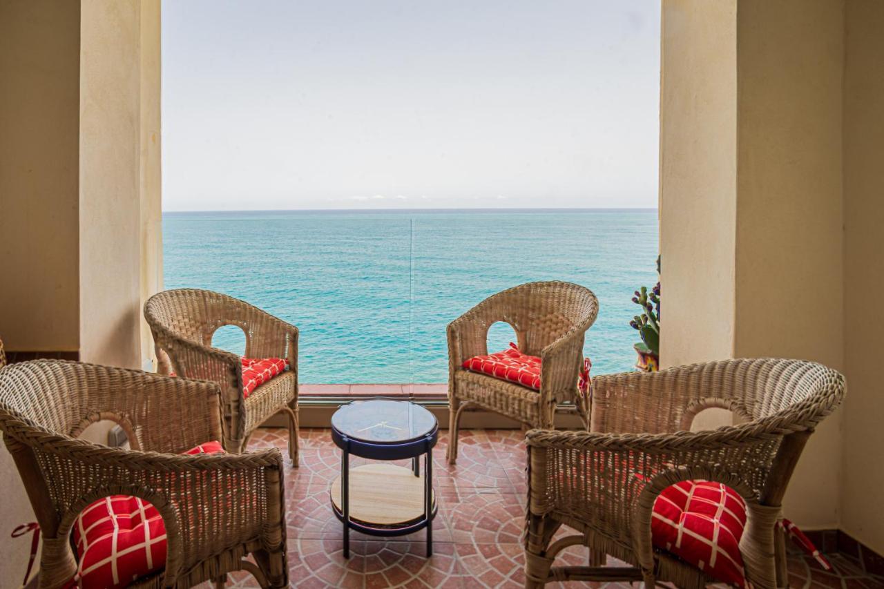 House On The Sea Apartment *