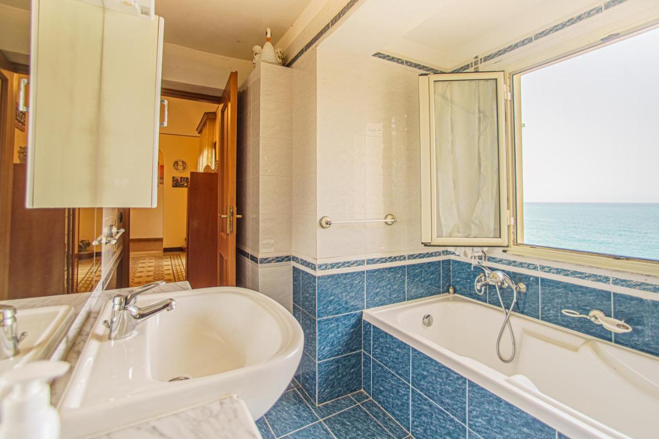 House On The Sea Apartment *