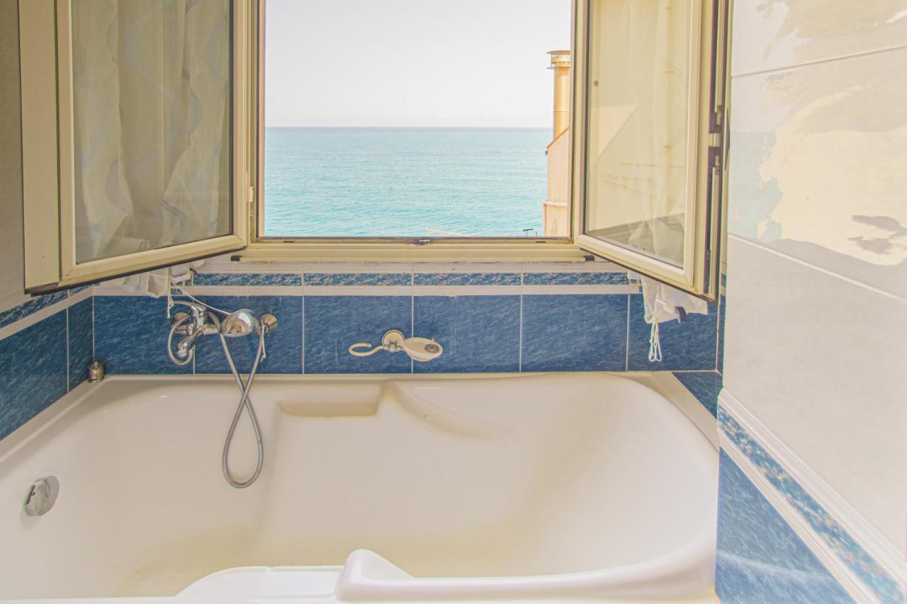 House On The Sea Apartment